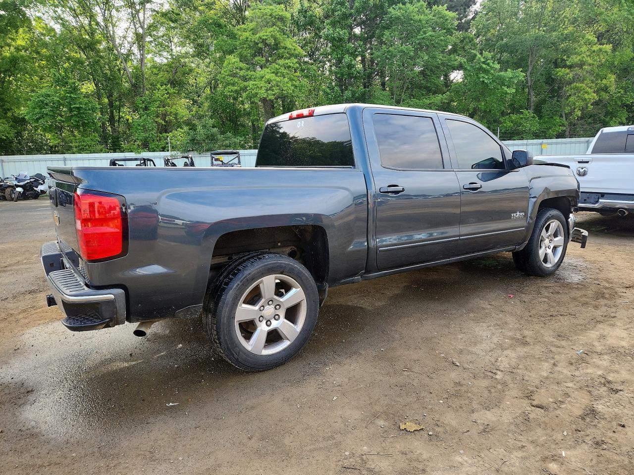 2018 Chevrolet Silverado C1500 Lt - Image 3