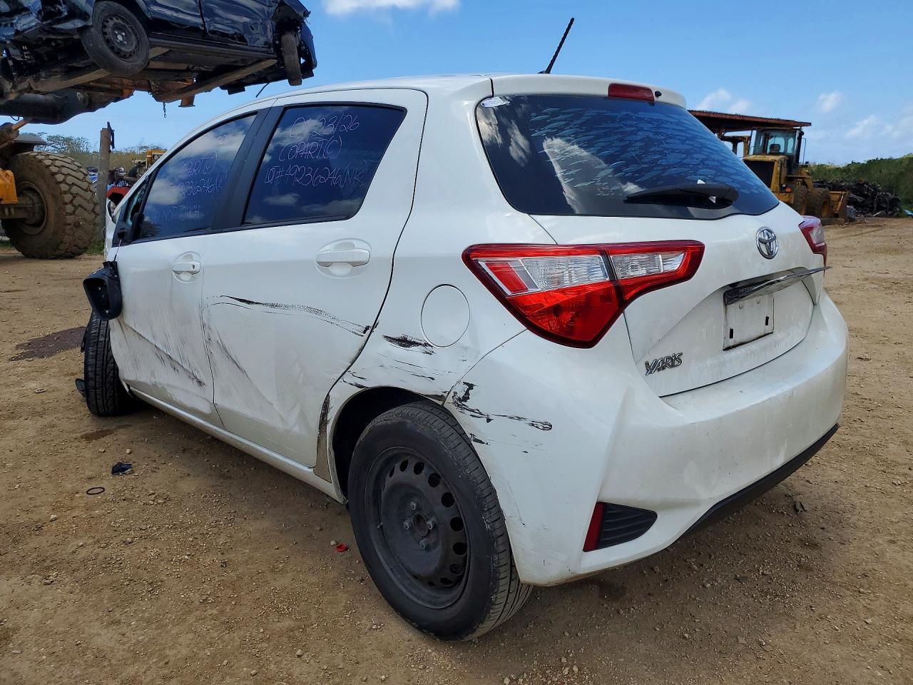 2019 Toyota Yaris L - Фото 2