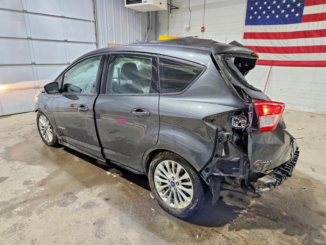 2017 Ford C-Max Se - Image 2