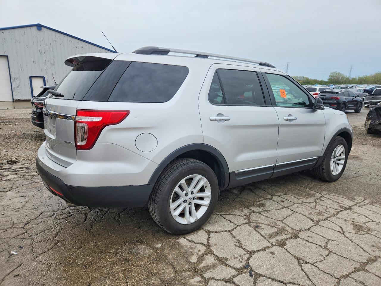 2013 Ford Explorer Xlt - Фото 3