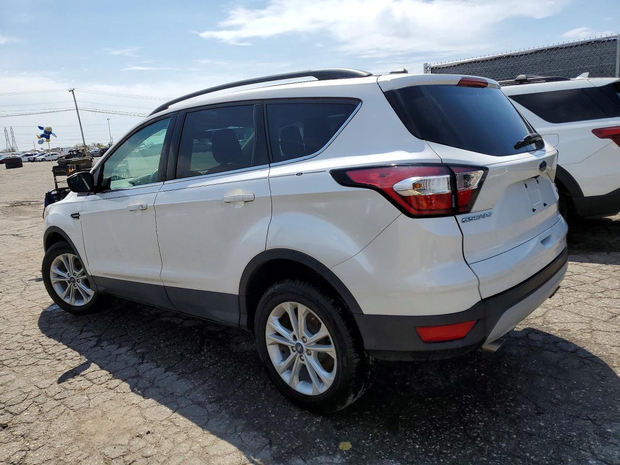 2018 Ford Escape Se - Фото 2