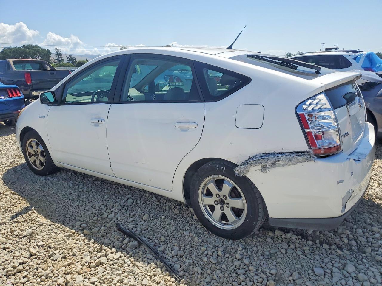 2006 Toyota Prius Base - Image 2