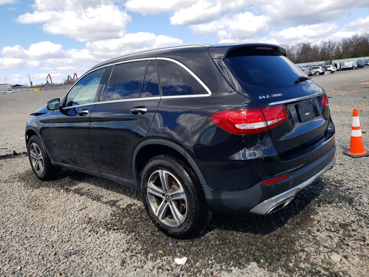 2018 Mercedes-Benz Glc 300 4Matic - Фото 2