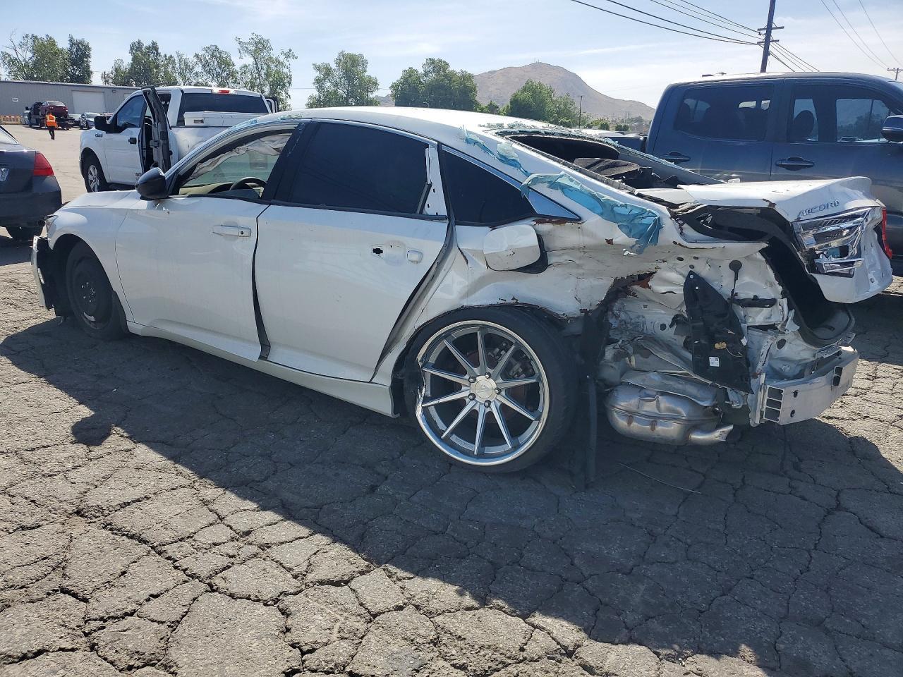 2022 Honda Accord Sport - Фото 2