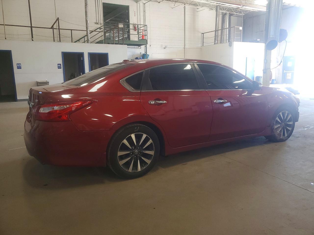 2016 Niss Altima - Фото 3