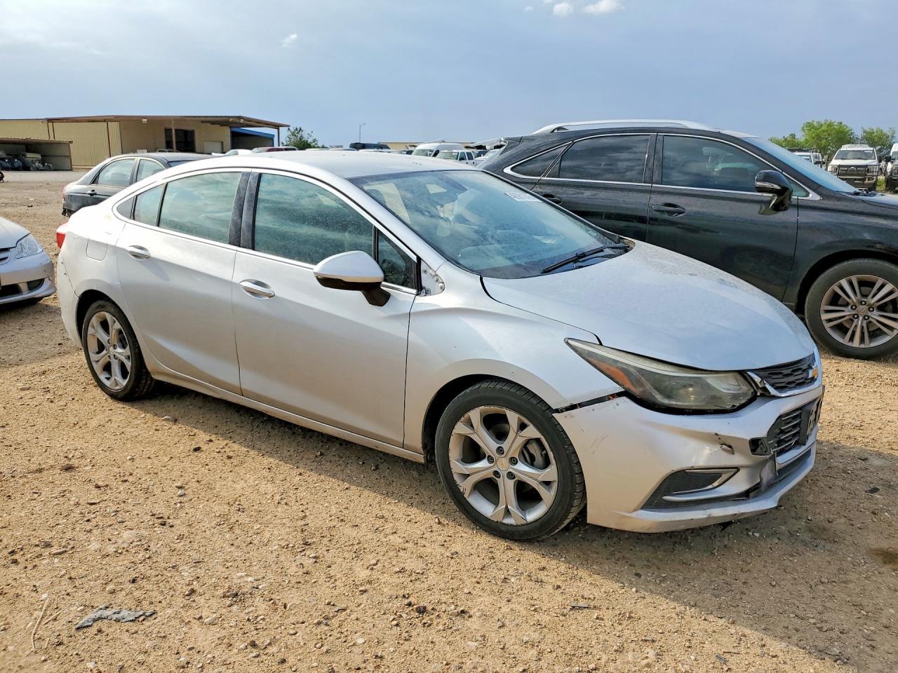 2017 Chevrolet Cruze - Фото 4