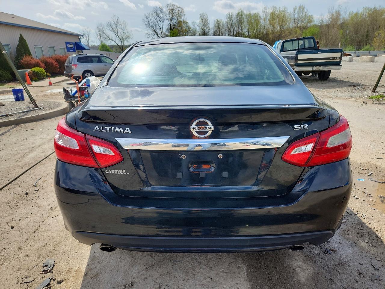 2016 Nissan Altima 2.5 Sr - Image 6