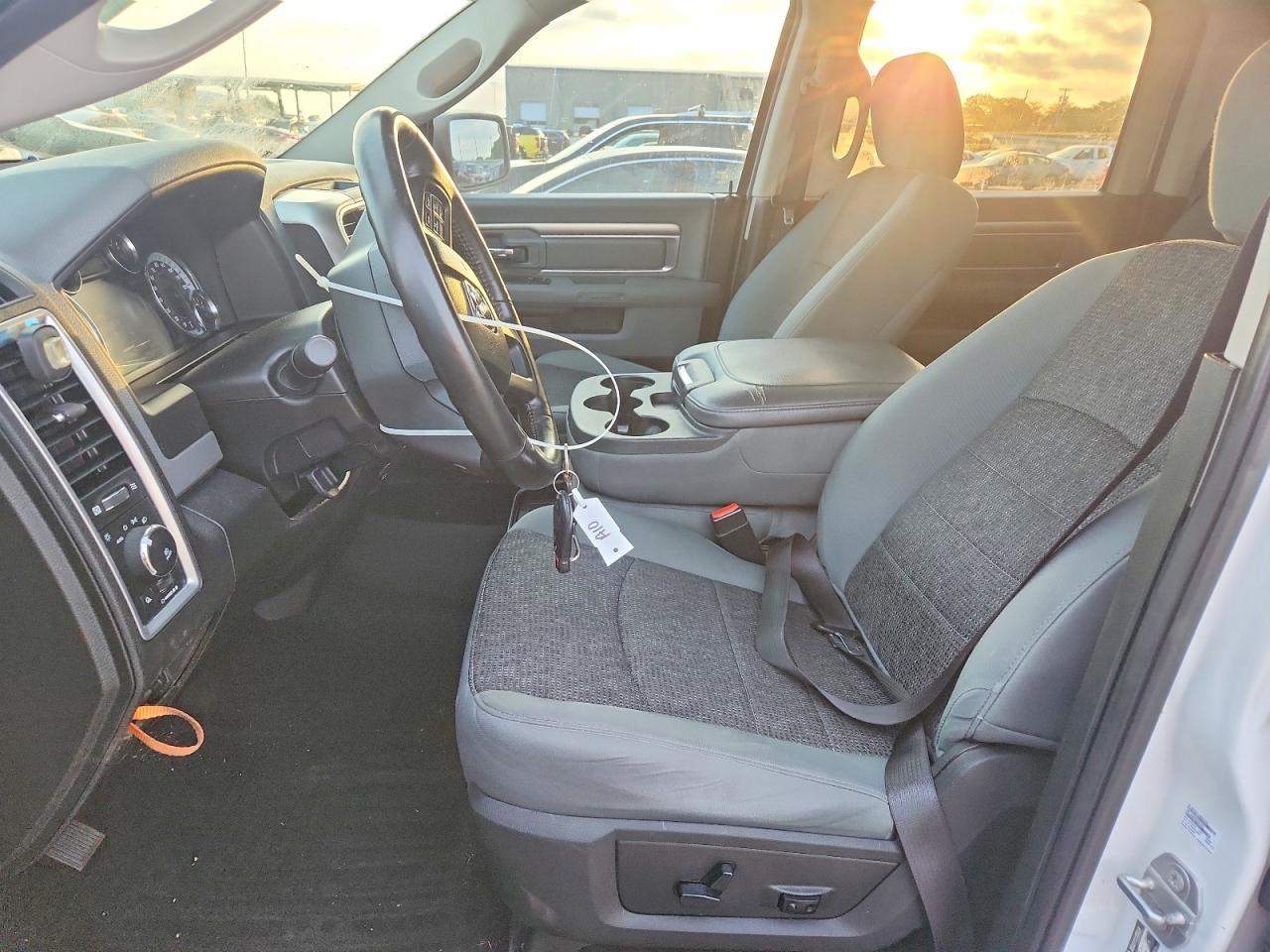 2019 Ram 1500 Classic Slt - Image 7