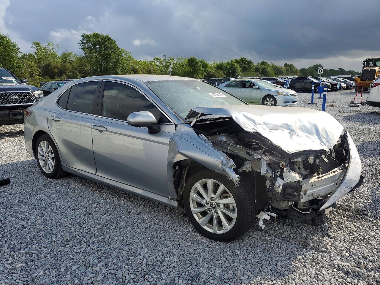 2024 Toyota Camry Le - Фото 4