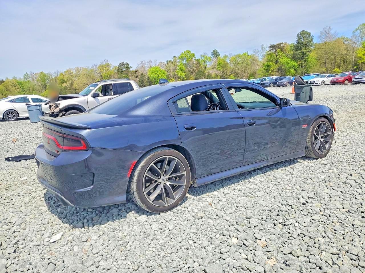 2018 Dodge Charger R - Image 3