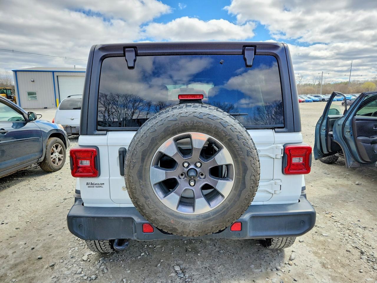 2018 Jeep Wrangler Unlimited Sahara - Фото 6