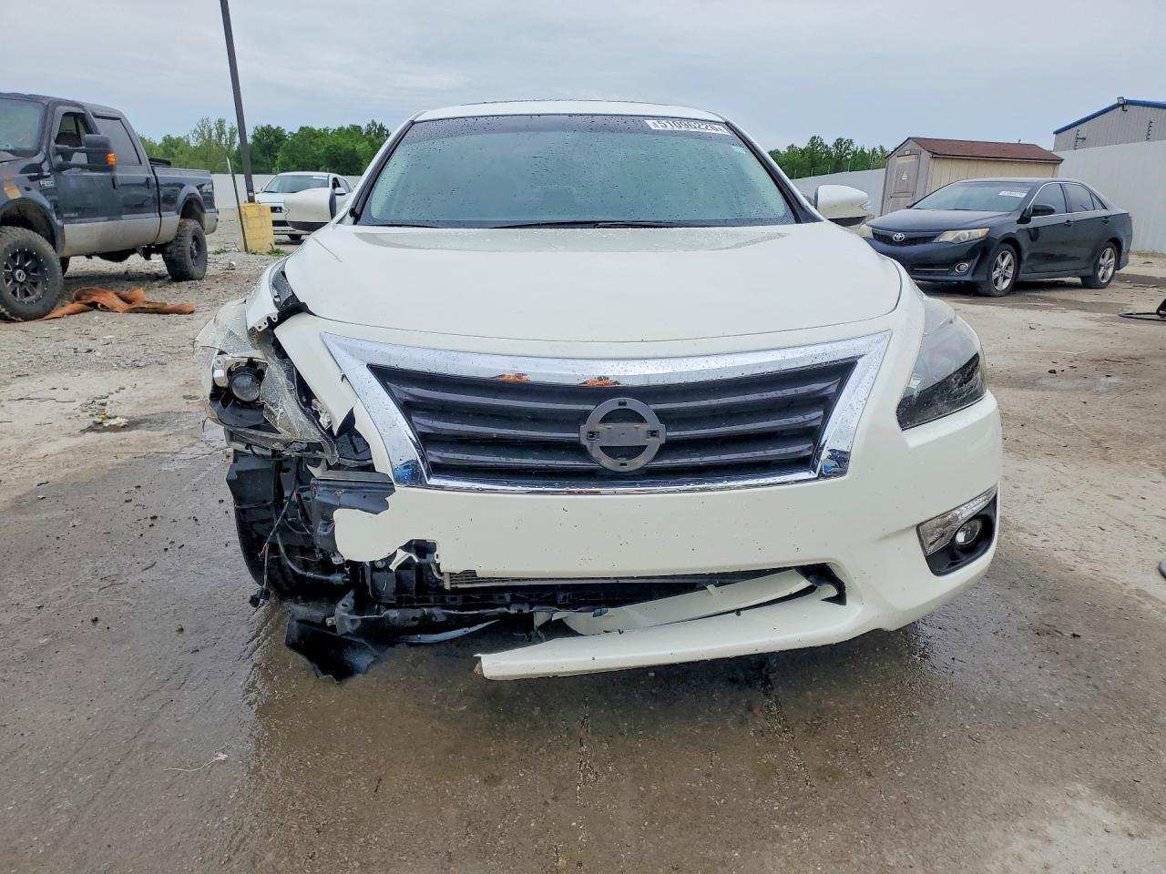2014 Nissan Altima 3.5 S - Image 5