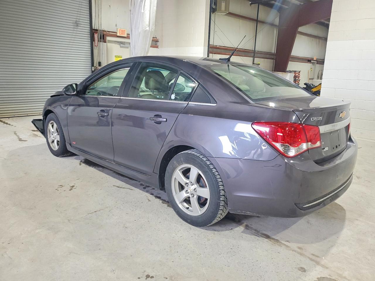 2011 Chevrolet Cruze - Фото 2