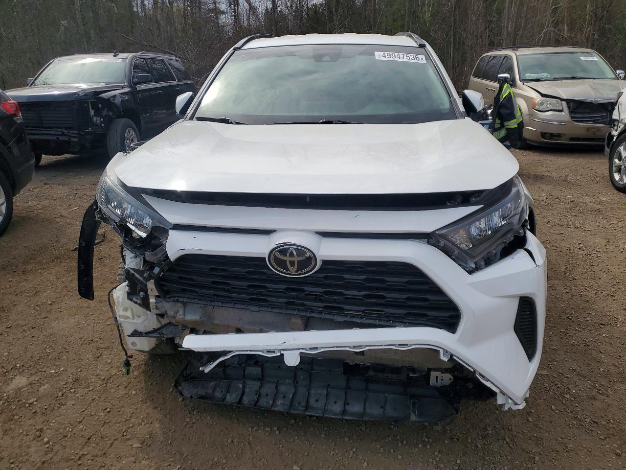 2020 Toyota Rav4 Le - Фото 5