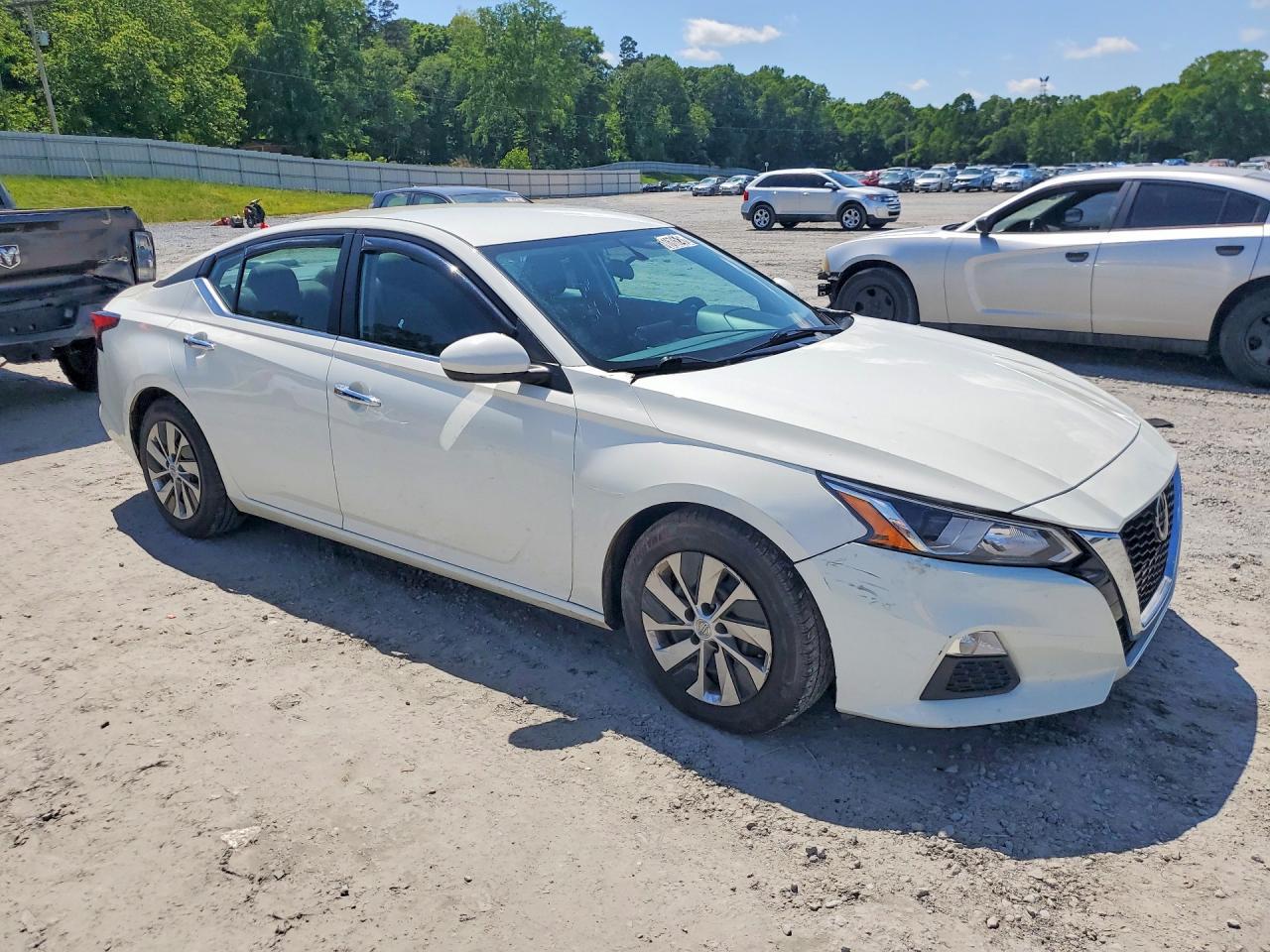 2020 Nissan Altima S - Image 4