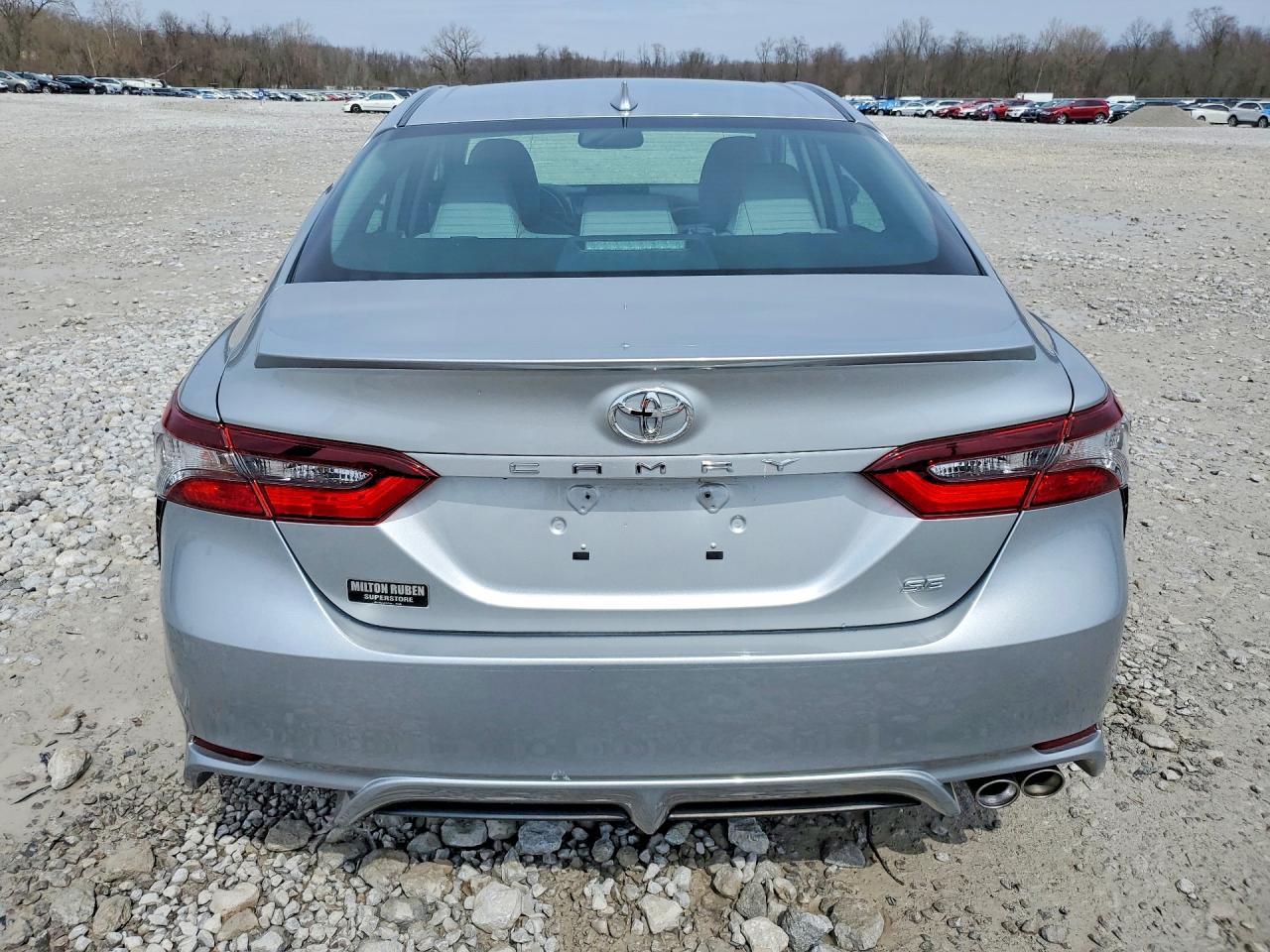 2021 Toyota Camry Se - Фото 6
