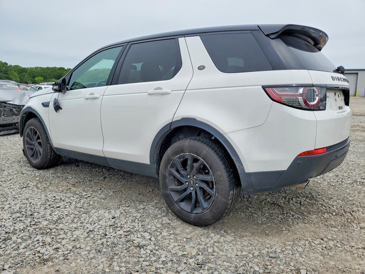 2016 Land Rover Discovery Sport Hse - Image 2