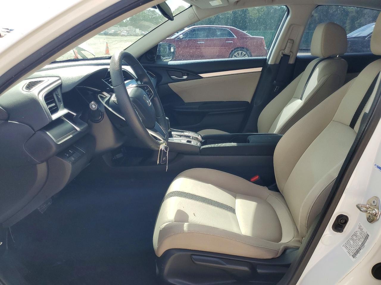 2018 Honda Civic Ex - Image 7