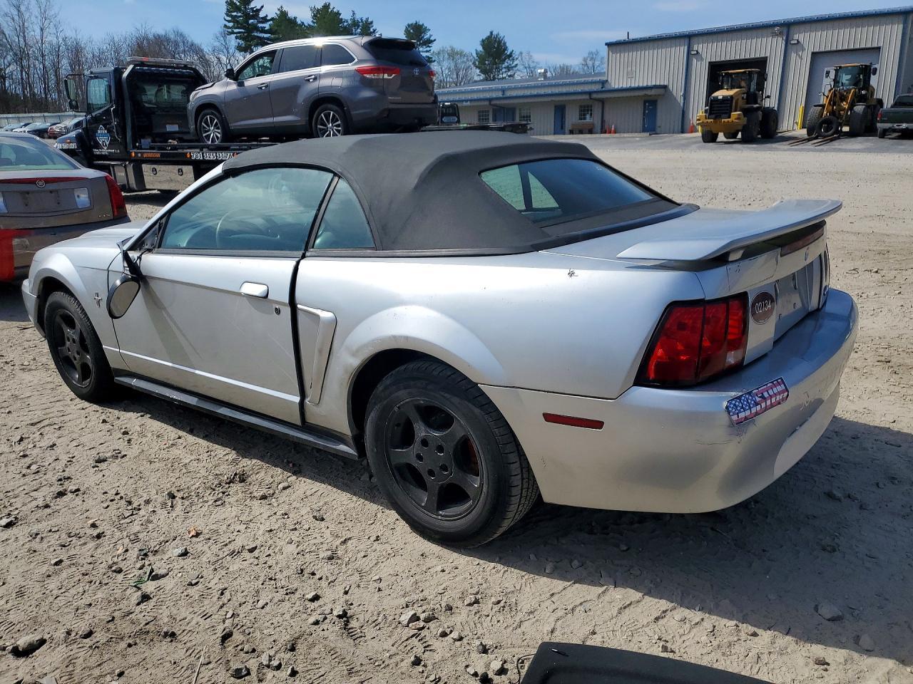 2002 Ford Mustang - Фото 2