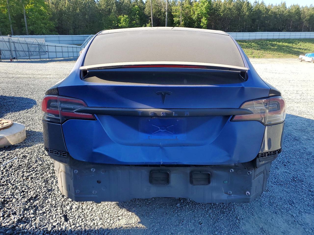 2018 Tesla Model X - Image 6