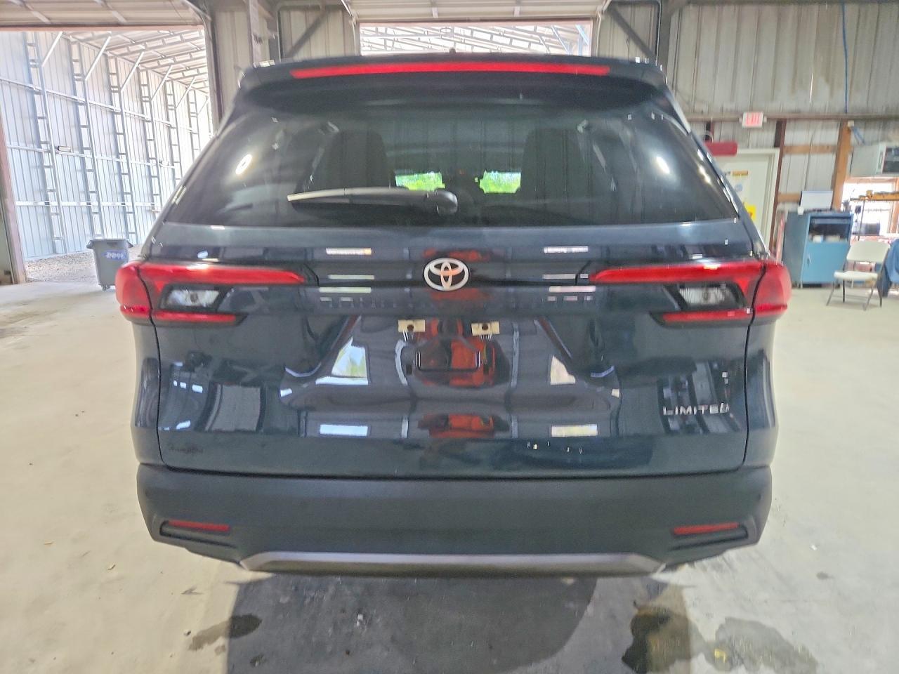 2024 Toyota Grand Highlander Limited - Image 6