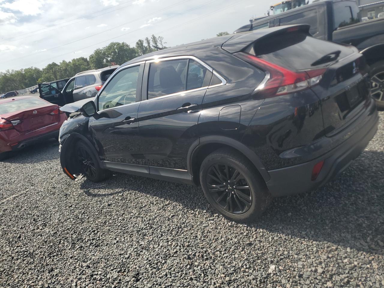 2023 Mitsubishi Eclipse Cross Le - Фото 2