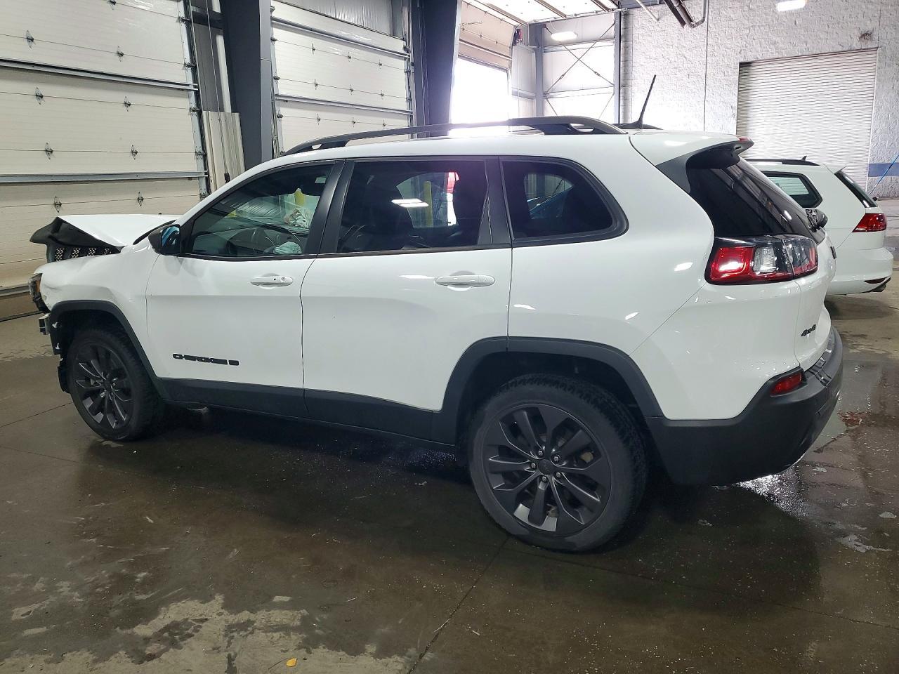 2021 Jeep Cherokee Latitude Lux - Фото 2