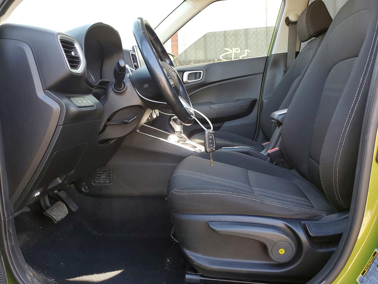 2021 Hyundai Venue Sel - Image 7