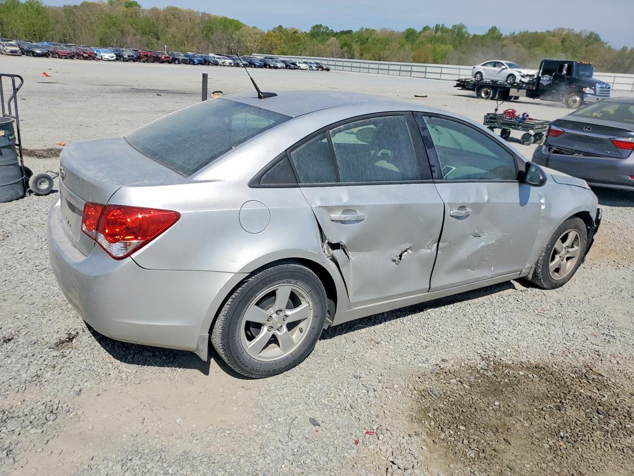 2013 Chevrolet Cruze Ls - Фото 3