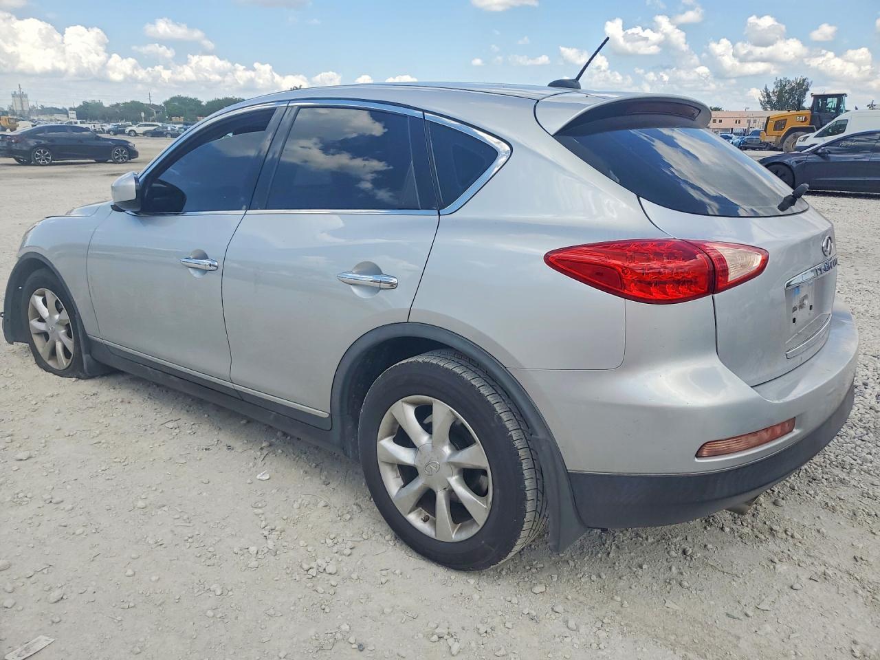 2010 Infiniti Ex35 Base - Image 2