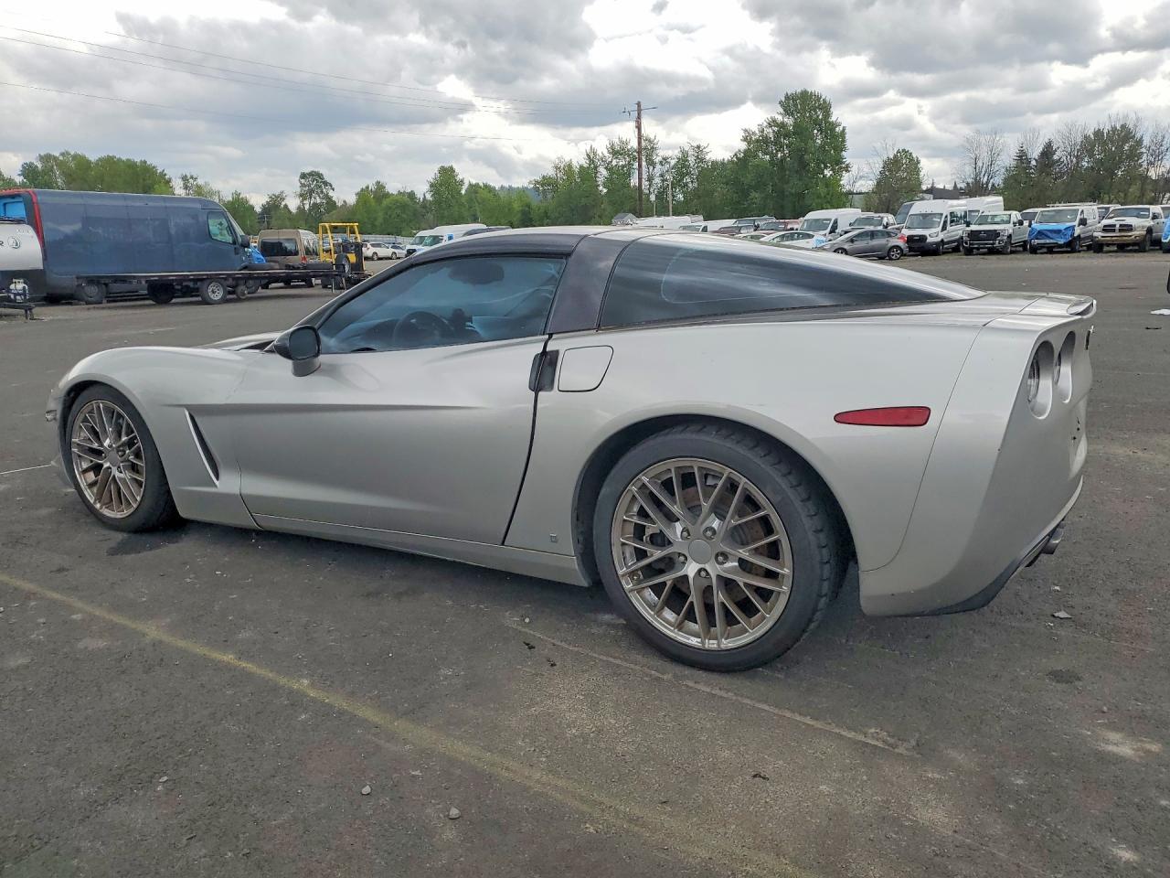 2006 Chevrolet Corvette - Фото 2