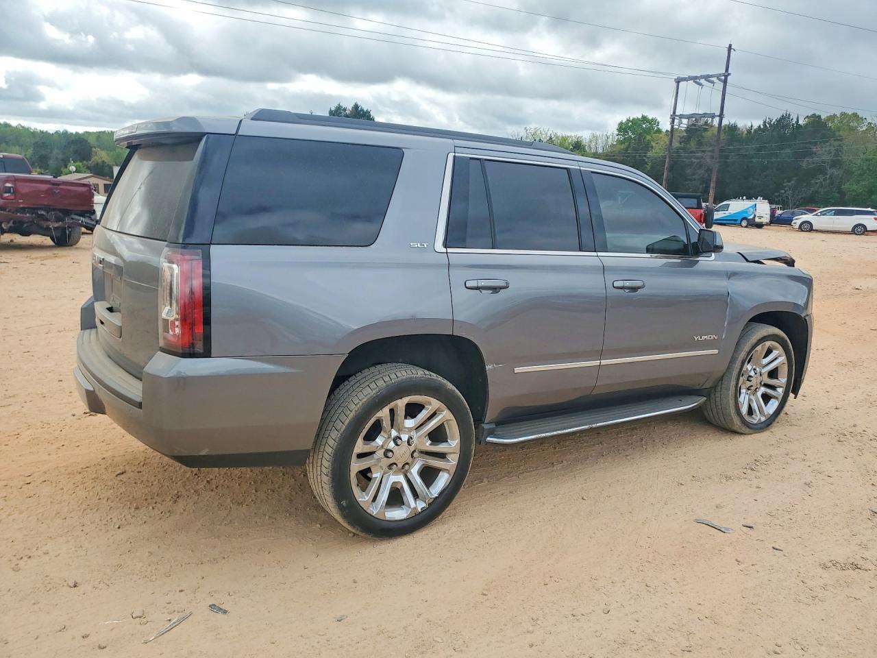 2018 GMC Yukon Slt - Image 3