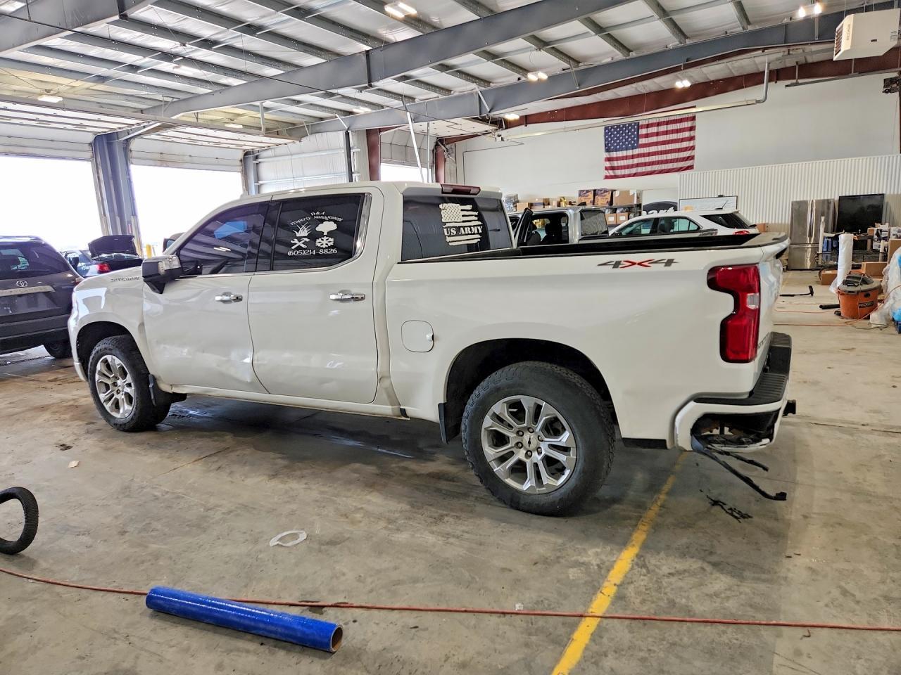 2022 Chevrolet Silverado K1500 Ltz - Image 2