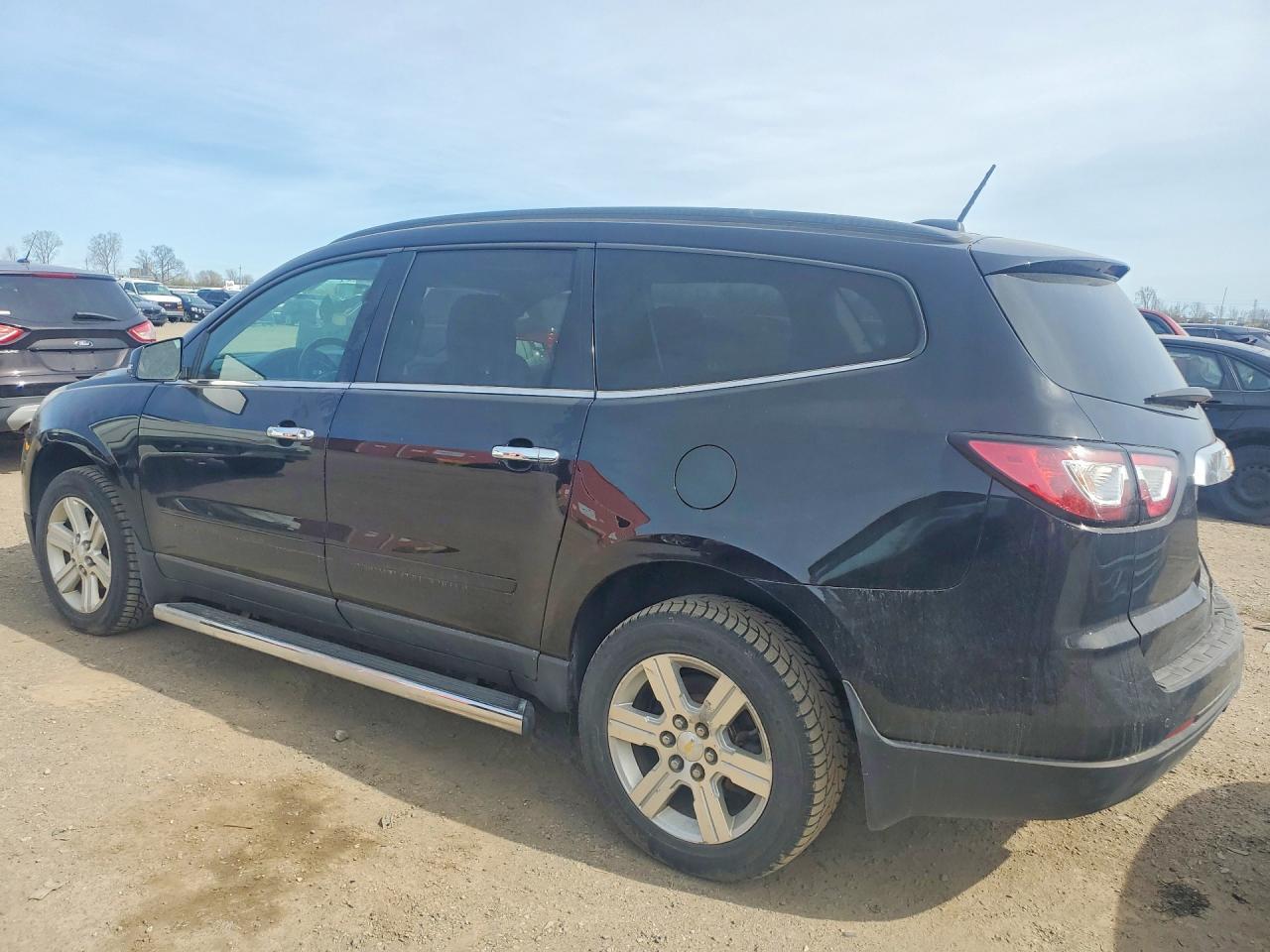 2016 Chevrolet Traverse Lt - Фото 2