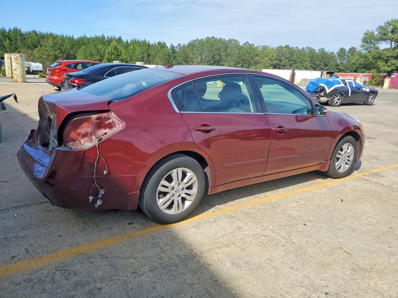 2011 Nissan Altima 2.5 - Фото 3