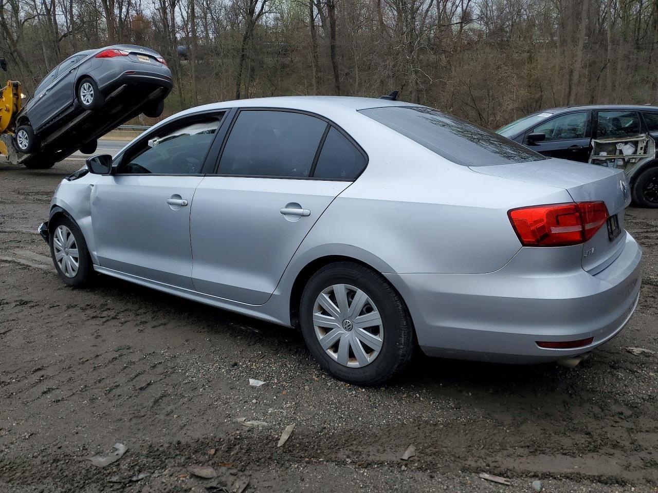 2015 Volkswagen Jetta Base - Фото 2