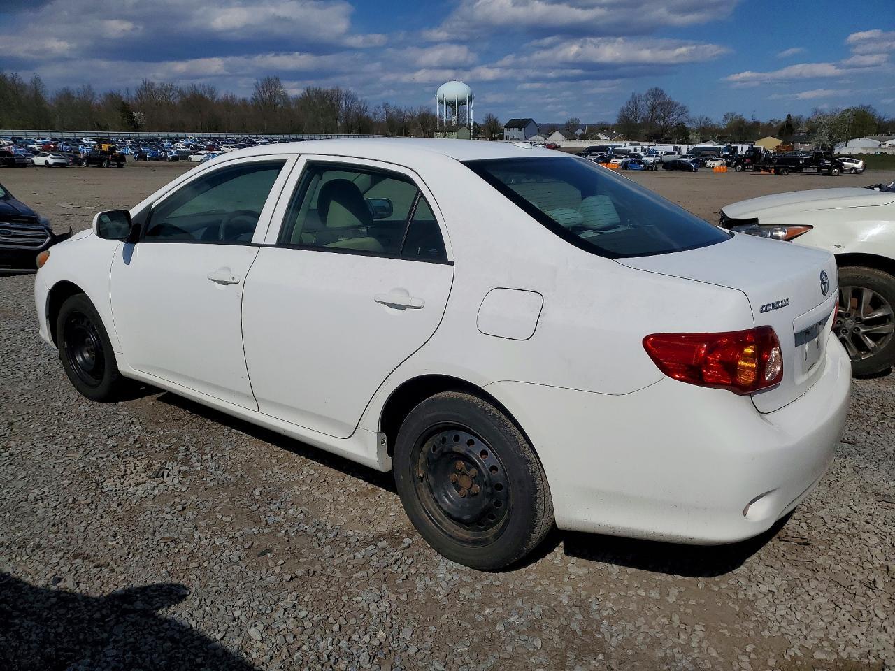 2010 Toyota Corolla Le - Фото 2