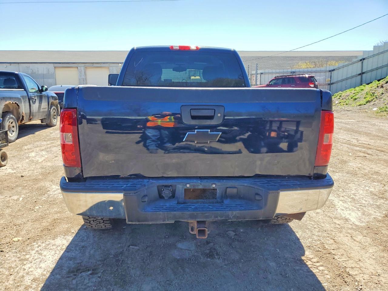 2011 Chevrolet Silverado K1500 Lt - Image 6
