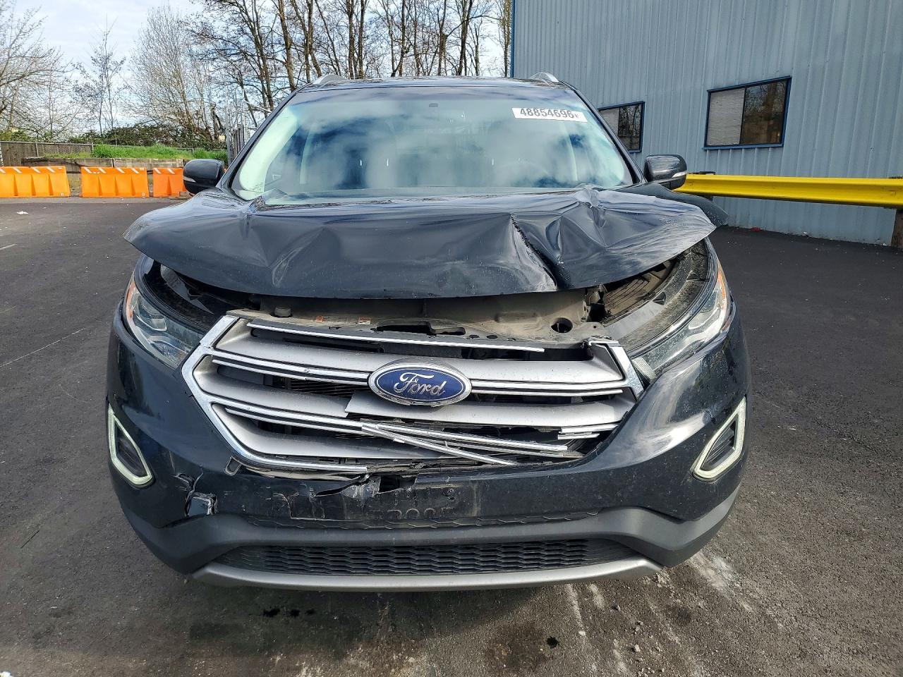 2016 Ford Edge Titanium - Image 5