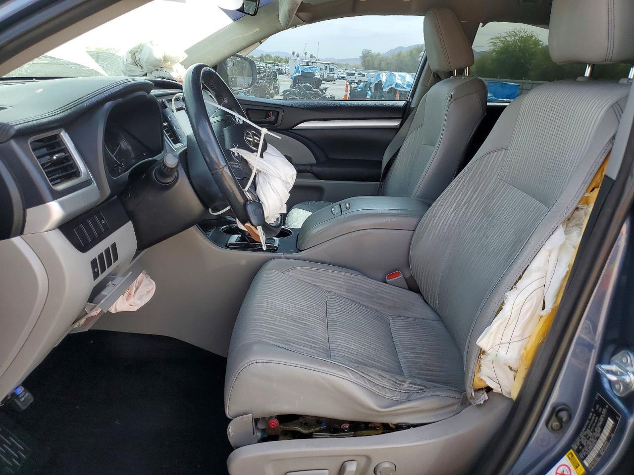 2014 Toyota Highlander Le Plus - Фото 7