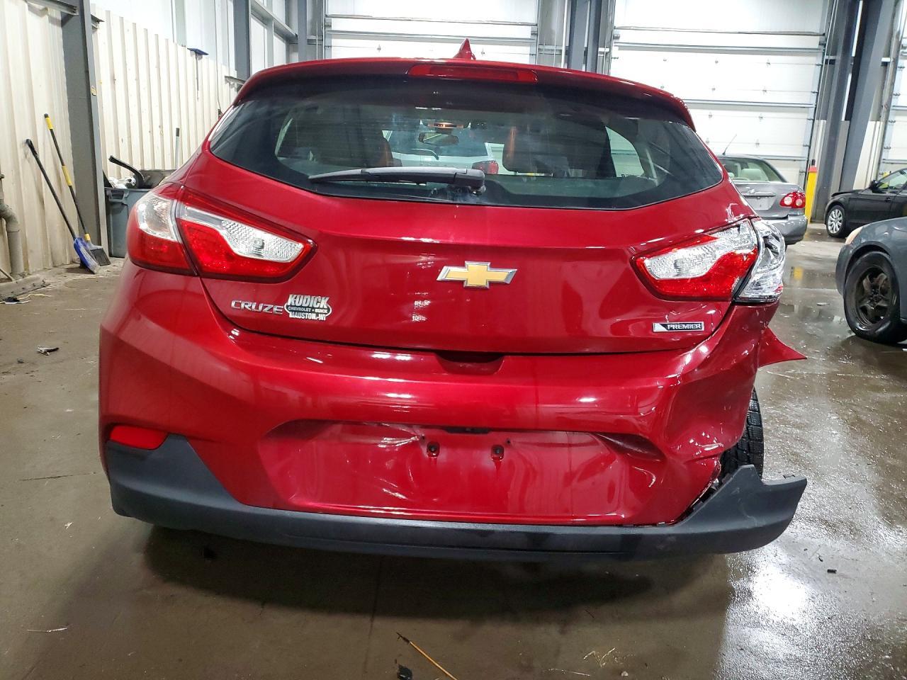 2017 Chevrolet Cruze Premier - Фото 6