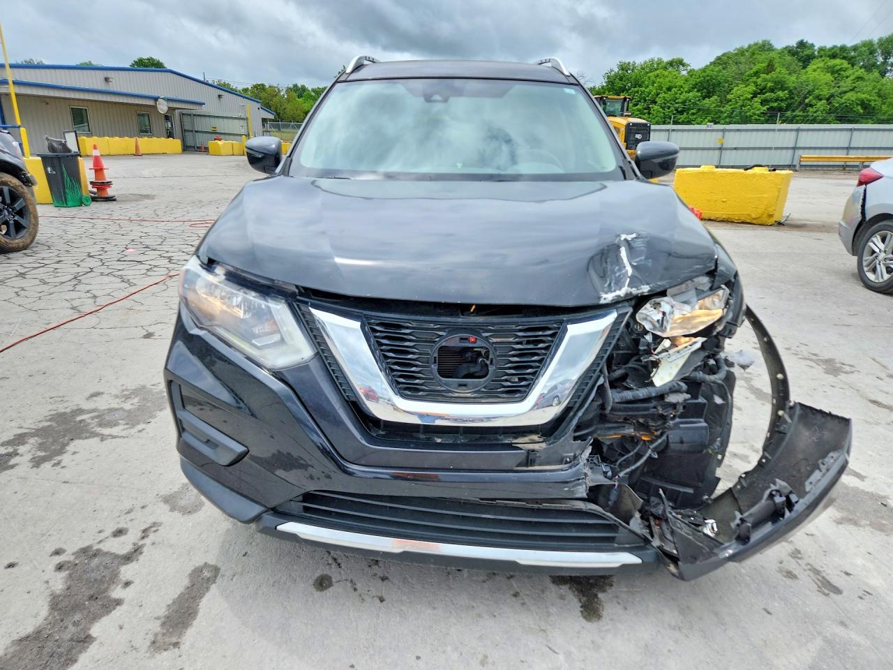 2020 Nissan Rogue Sv - Image 5