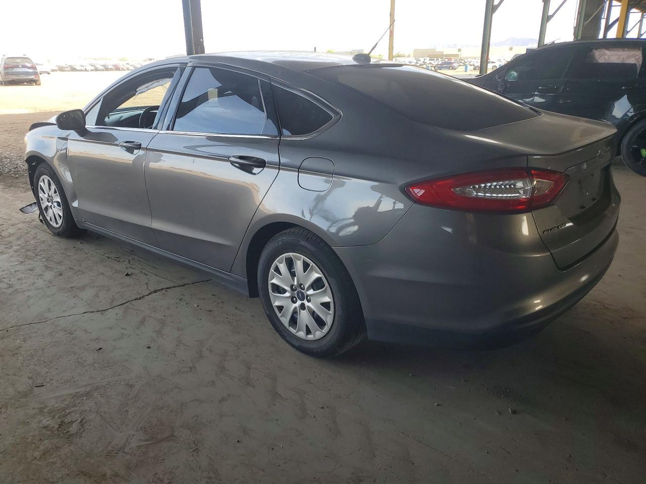 2013 Ford Fusion S - Image 2