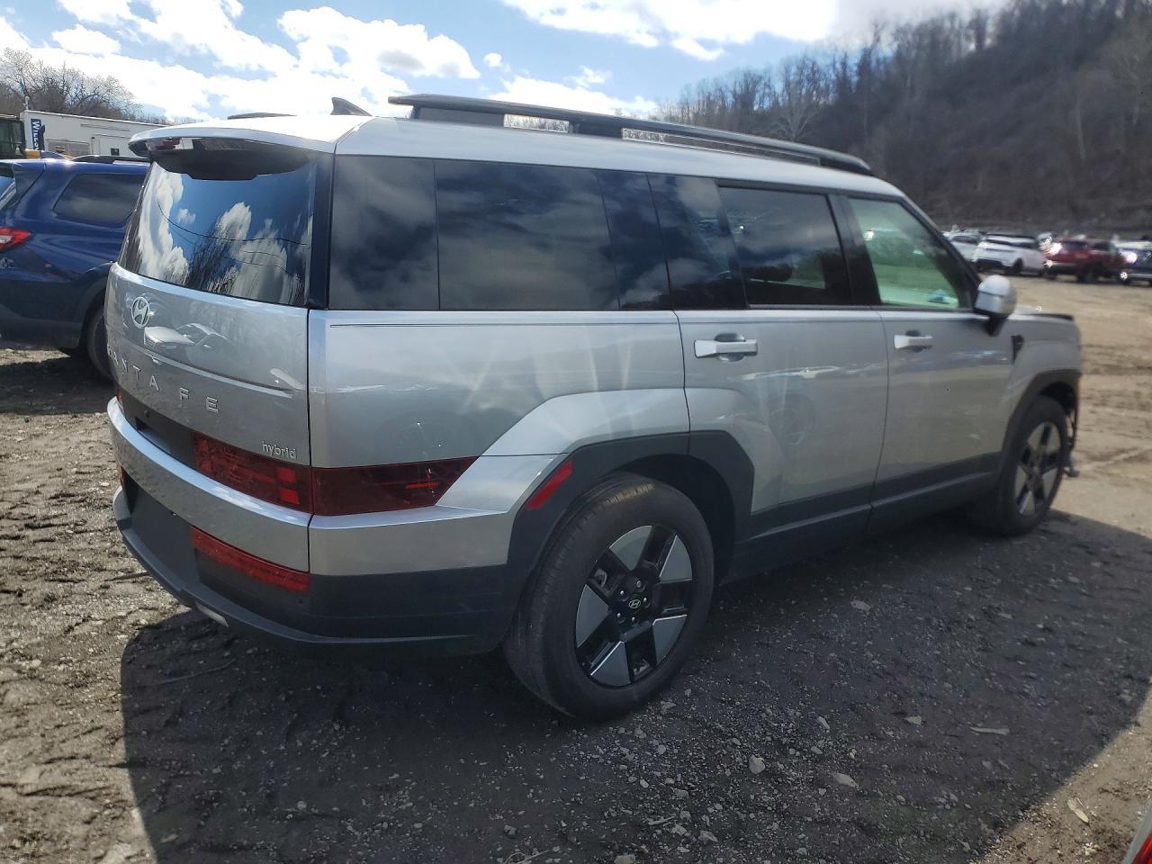 2024 Hyundai Santa Fe Hybrid Sel - Image 3