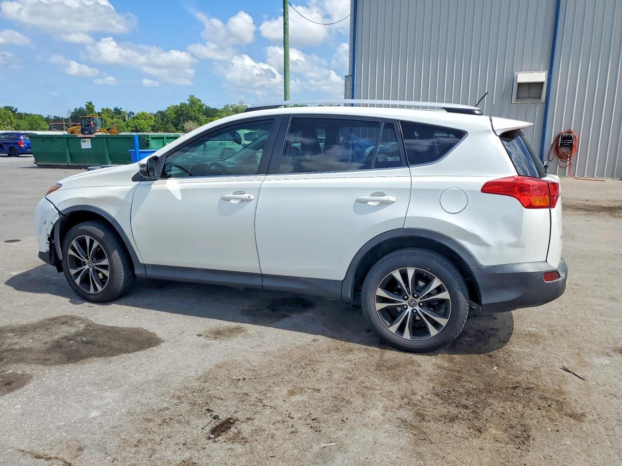 2015 Toyota Rav4 Limited - Фото 2