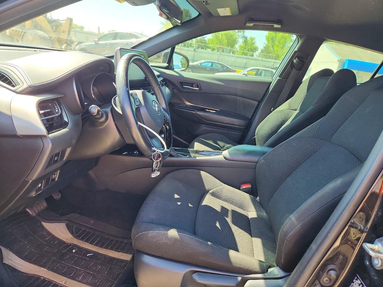 2019 Toyota C-Hr Xle - Image 7