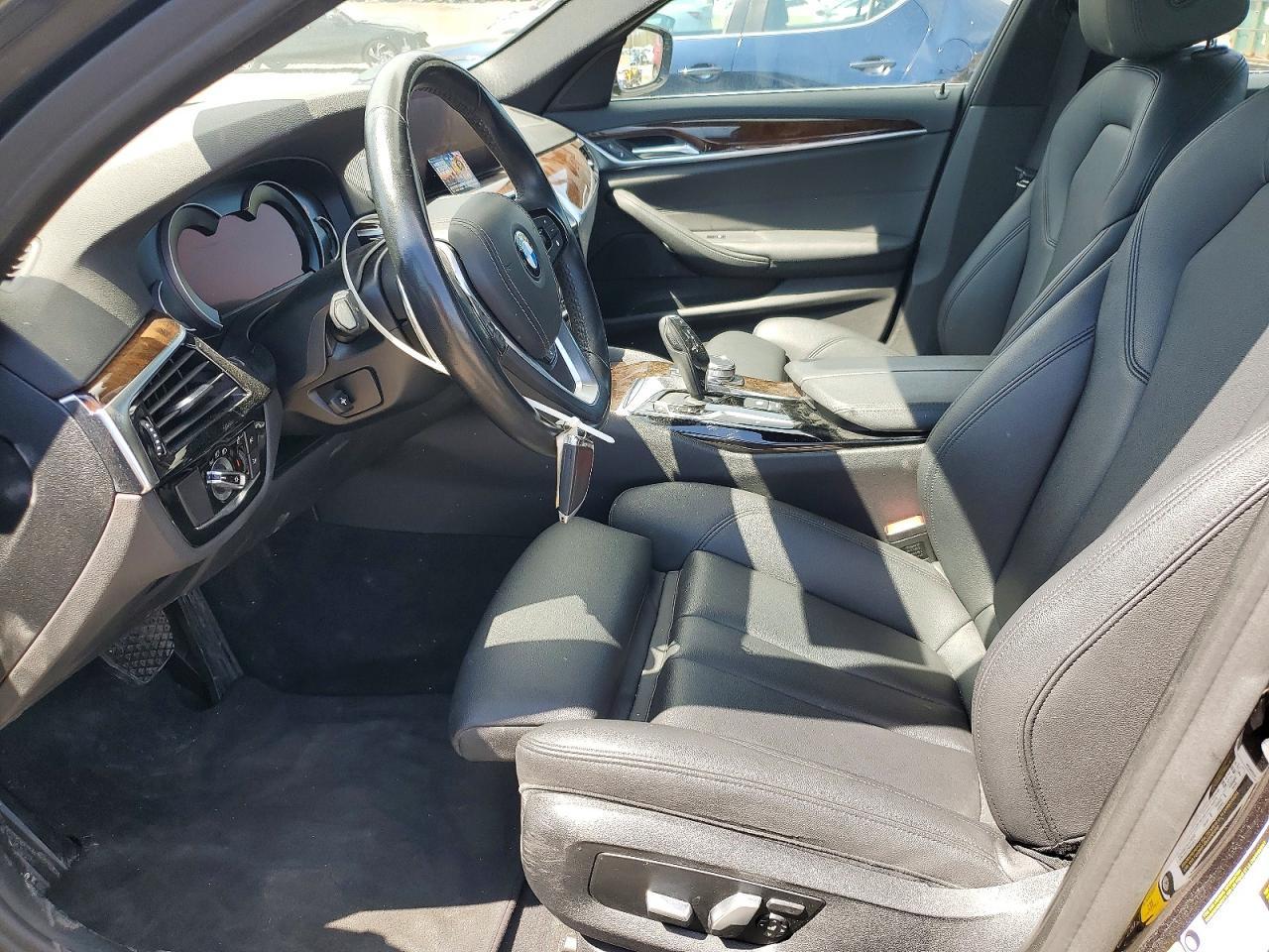 2019 BMW 530 Xi - Фото 7