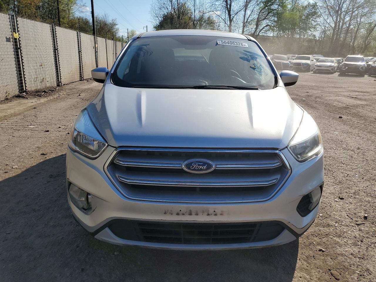 2017 Ford Escape - Фото 5