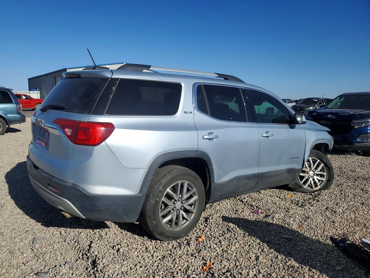 2017 GMC Acadia - Фото 3