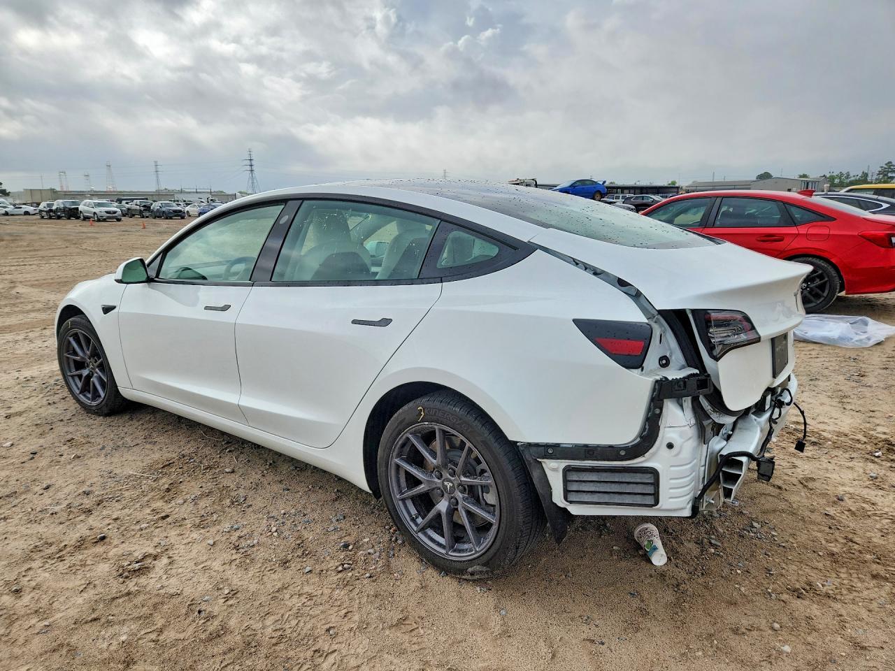 2022 Tesla Mdl 3 - Фото 2